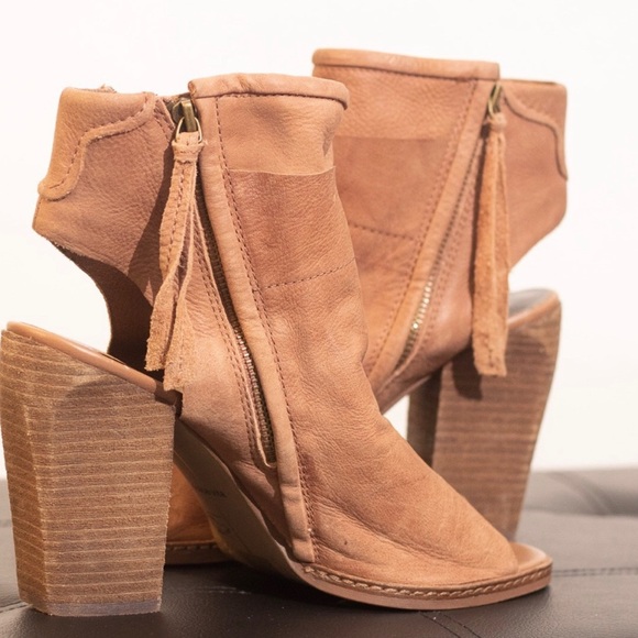 Camel Tan Open-Toe Booties - Picture 3 of 3